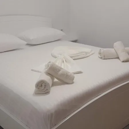 Miri's Apartment Sarande